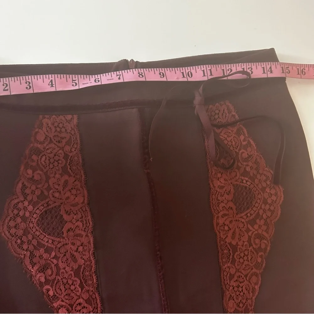 Rinascimento Maroon/Burgundy Lace/Velvet Trim  Pencil Skirt NWOT S * Minor Flaw*
